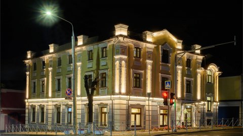 WHEN BOOKING FROM 5 ROOMS, A 20% DISCOUNT ON THE RENTAL OF THE HALL